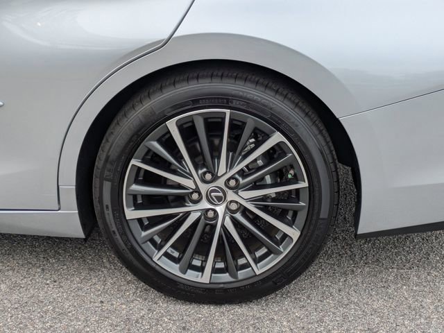 Used 2025 Lexus ES 350 w/ Premium Package image 17