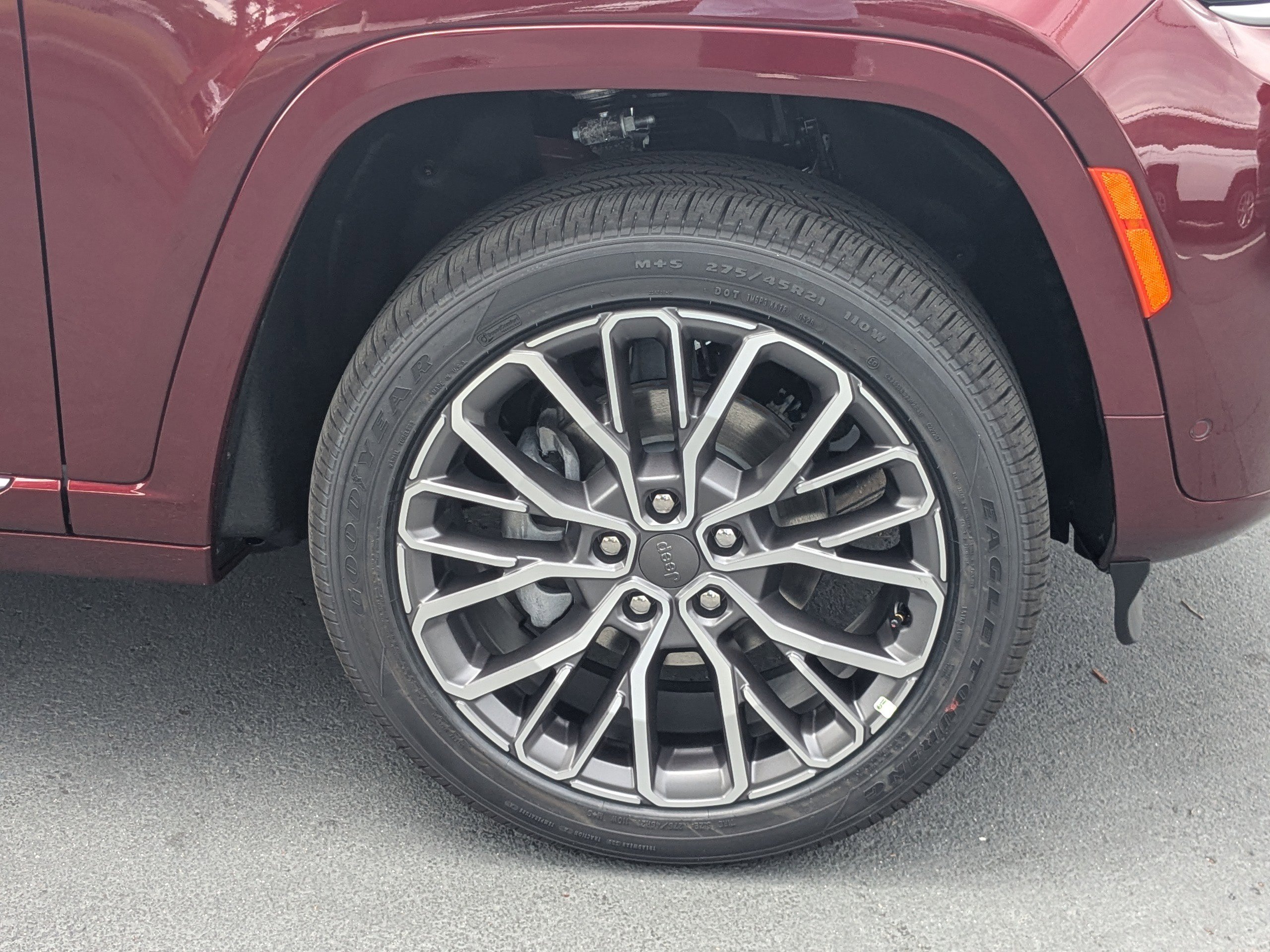 New 2026 Jeep Grand Cherokee Summit image 11
