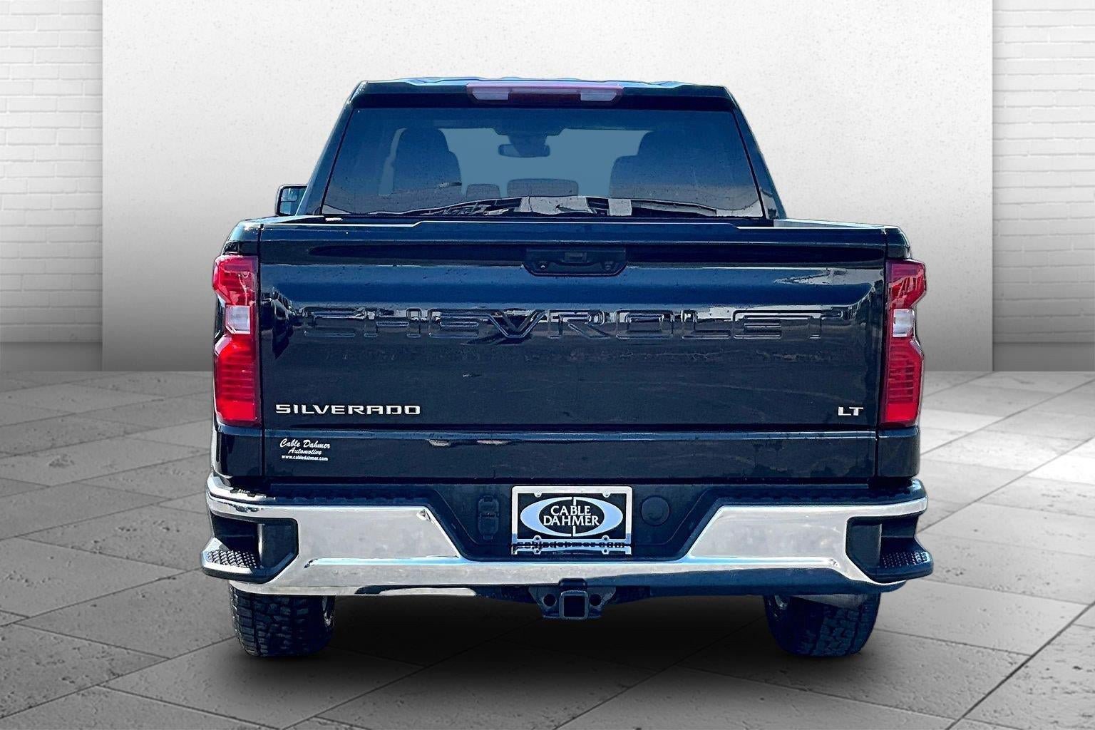 Used 2023 Chevrolet Silverado 1500 LT AWD/4WD image 3