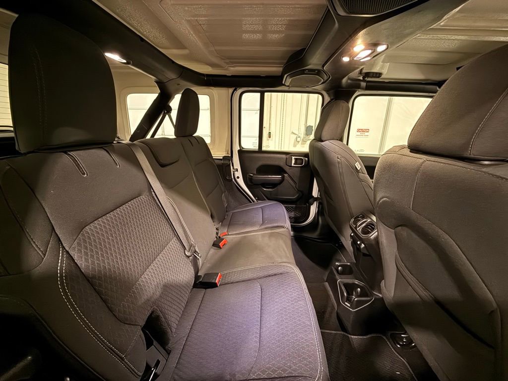 Used 2021 Jeep Wrangler Unlimited Sport image 29