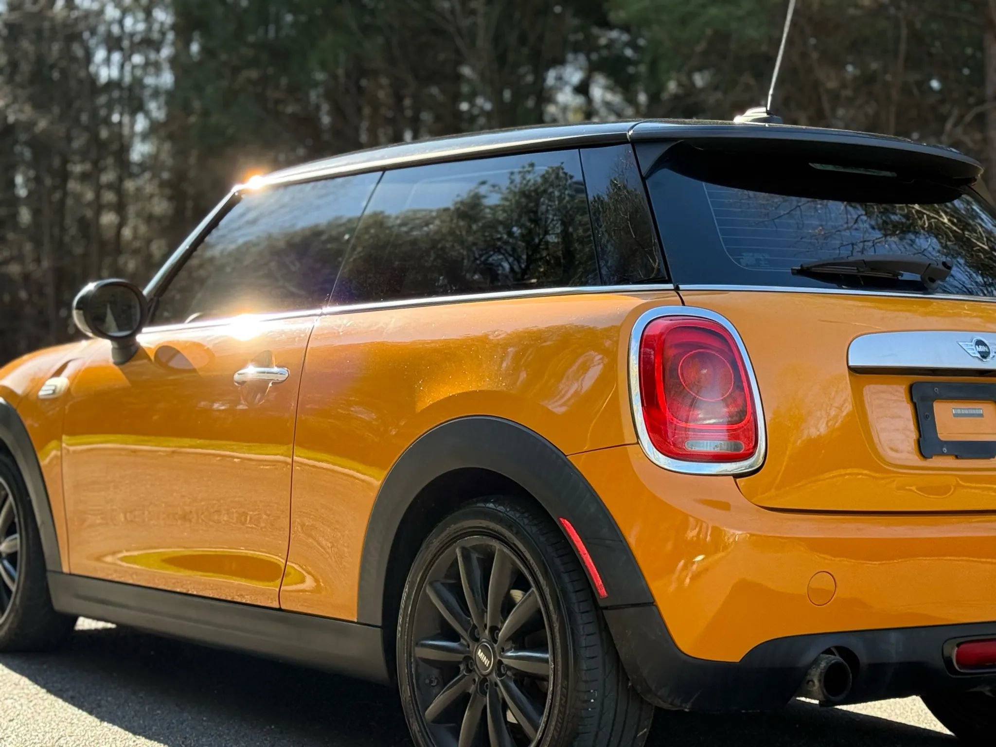 Used 2015 MINI Cooper 2-Door Hardtop image 7