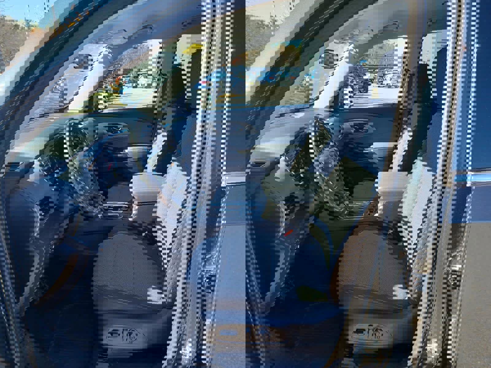 Used 2020 Chevrolet Traverse LT w/ Driver Confidence II Package image 7