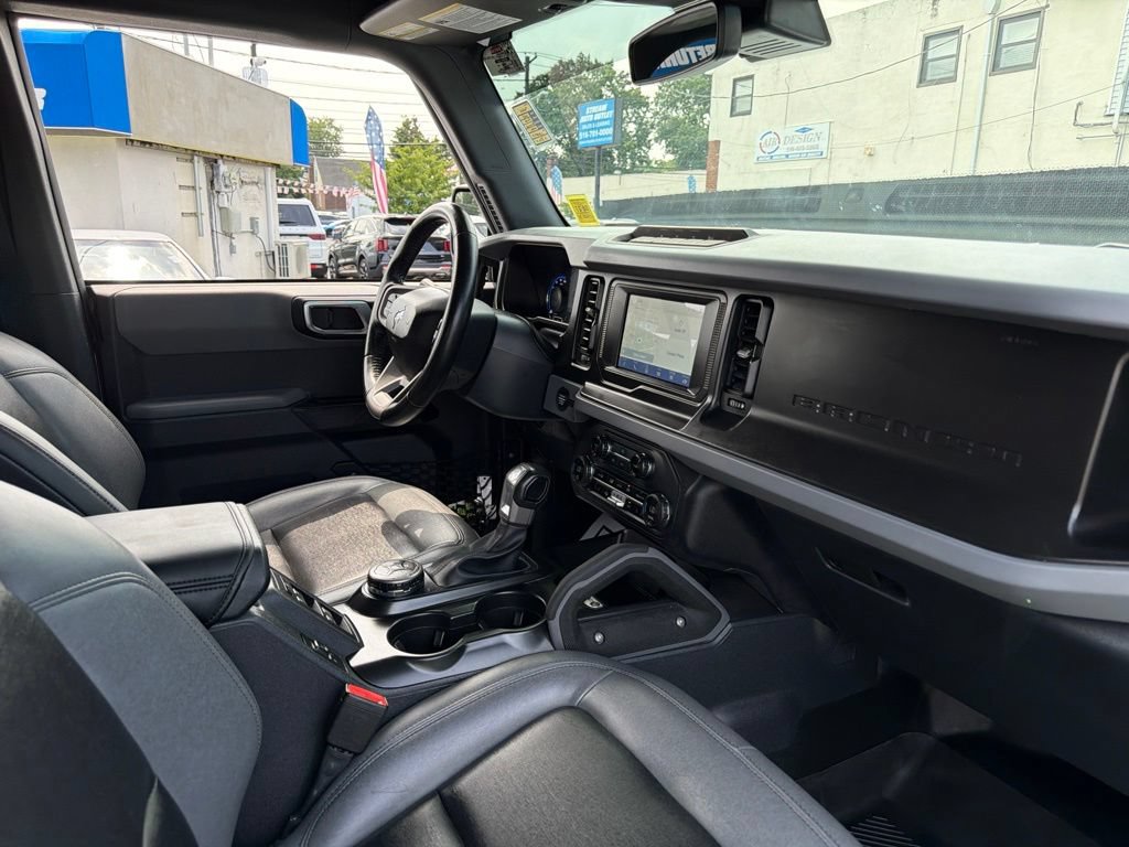Used 2023 Ford Bronco Big Bend w/ Sasquatch Package AWD/4WD image 15