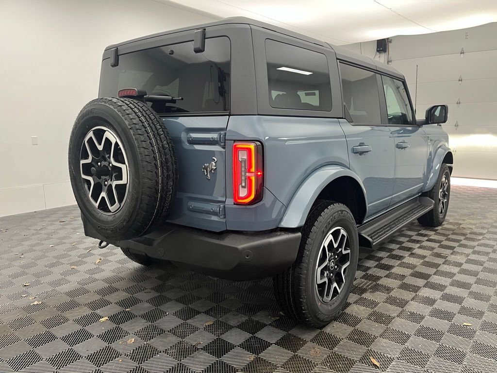 New 2025 Ford Bronco Outer Banks image 9