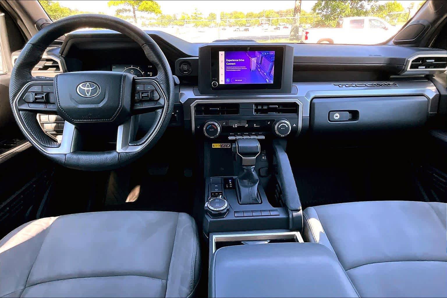 Certified 2024 Toyota Tacoma SR5 AWD/4WD image 15
