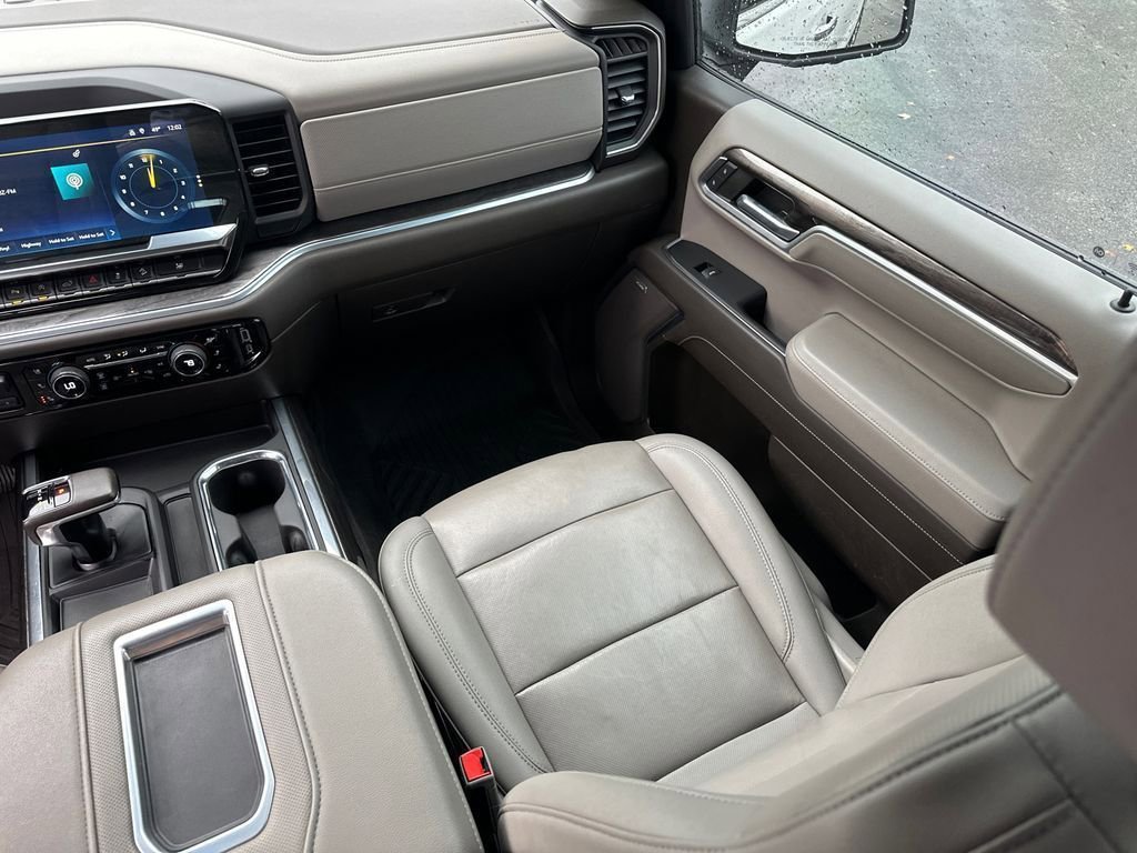 Used 2022 Chevrolet Silverado 1500 LTZ image 17