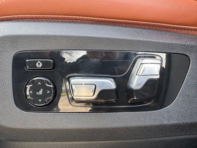 Certified 2026 BMW X7 M60i image 17