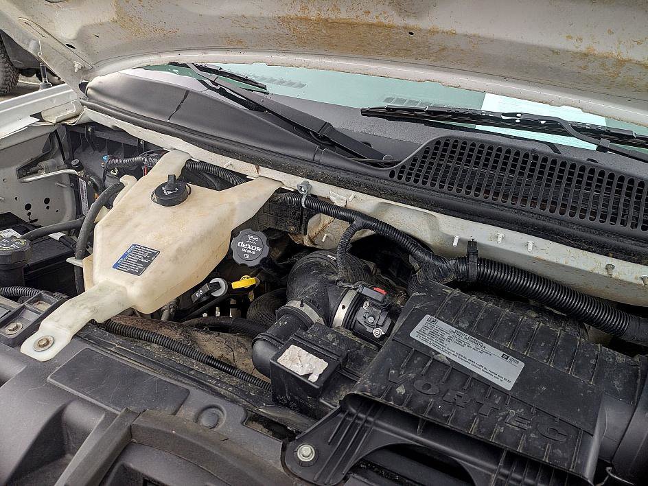 Used 2018 GMC Savana 3500 Extended w/ Driver Convenience Package image 26