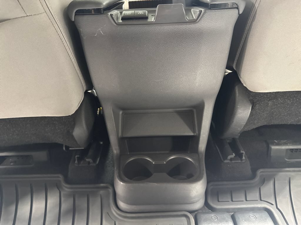 Used 2022 Toyota Sienna LE FWD image 36