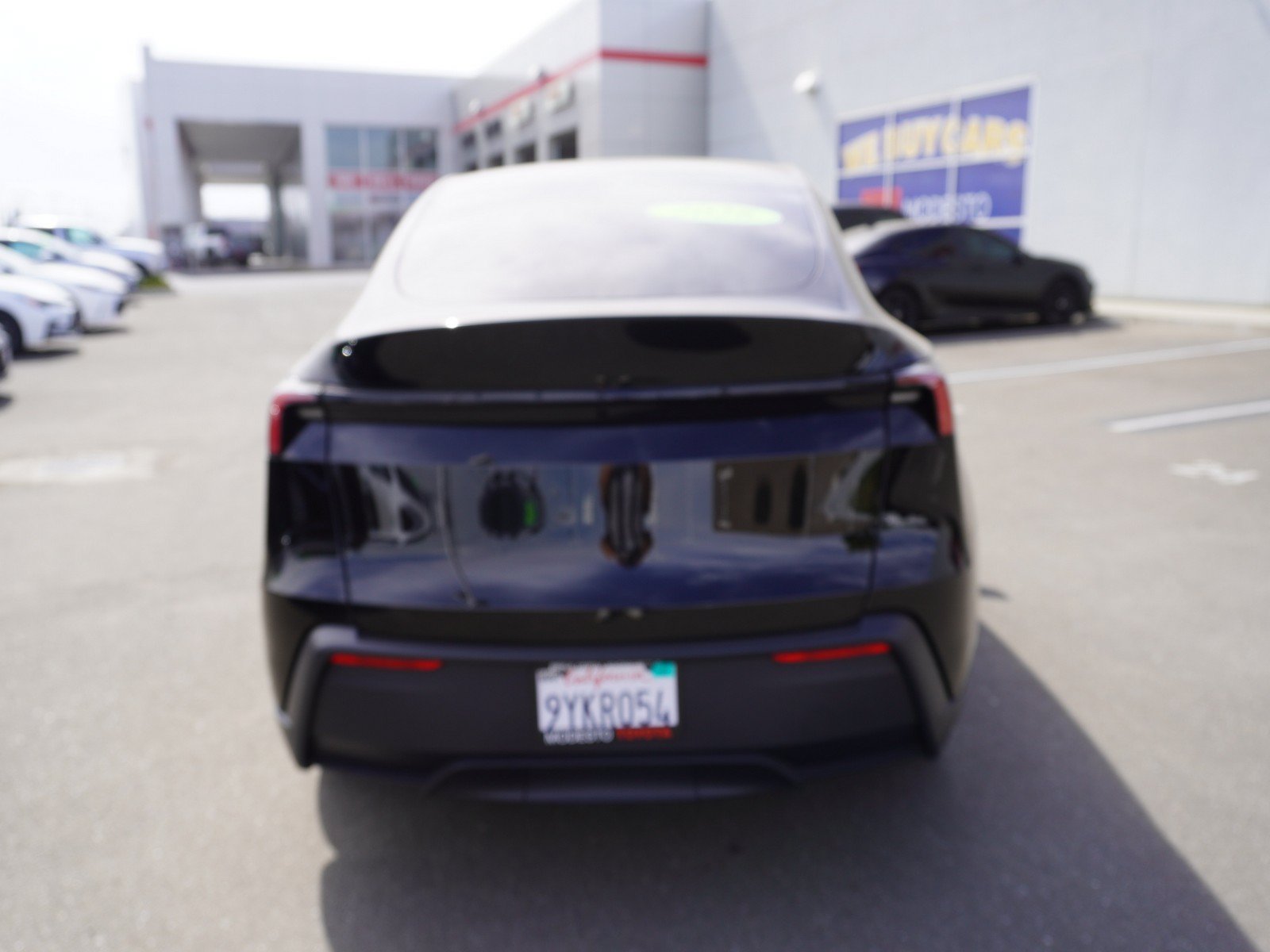 Used 2026 Tesla Model Y 2WD image 9