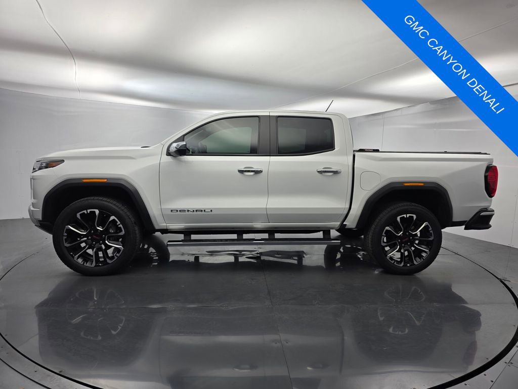 Used 2023 GMC Canyon Denali AWD/4WD image 7