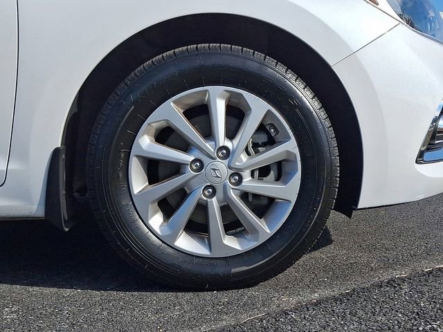 Used 2022 Hyundai Accent SEL image 8