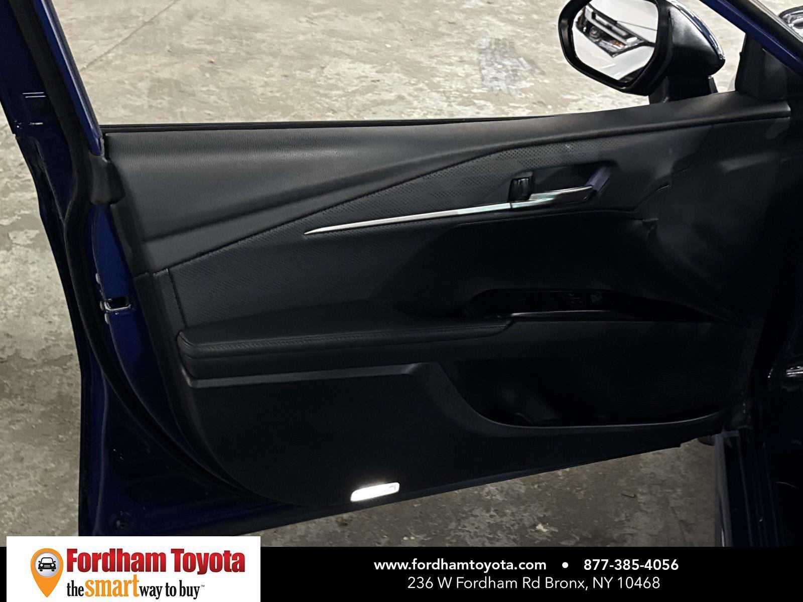 Used 2025 Toyota Camry XSE image 16
