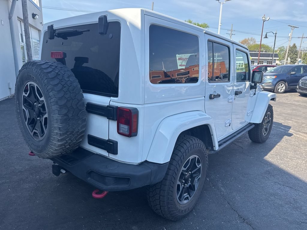 Used 2016 Jeep Wrangler Unlimited Rubicon AWD/4WD image 8
