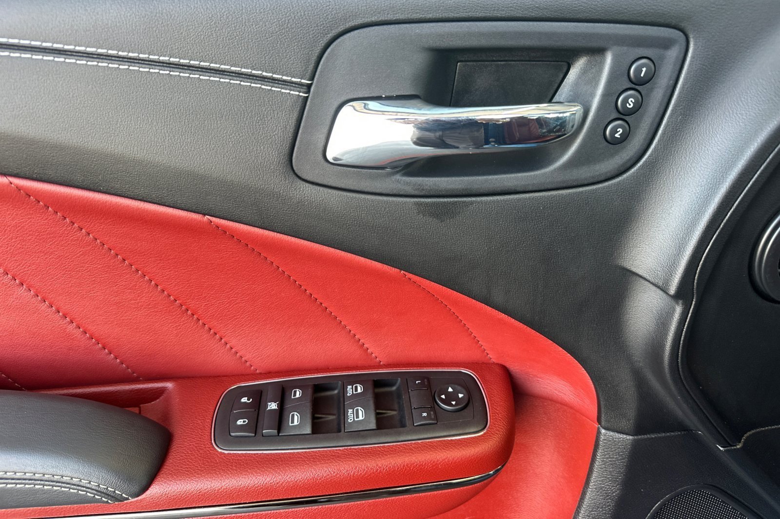 Used 2023 Dodge Charger SRT Hellcat RWD image 10