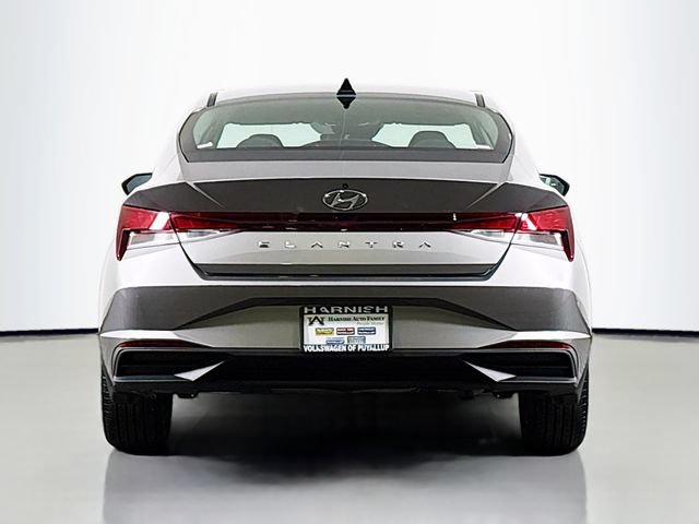 Used 2023 Hyundai Elantra SEL w/ Convenience Package FWD image 6