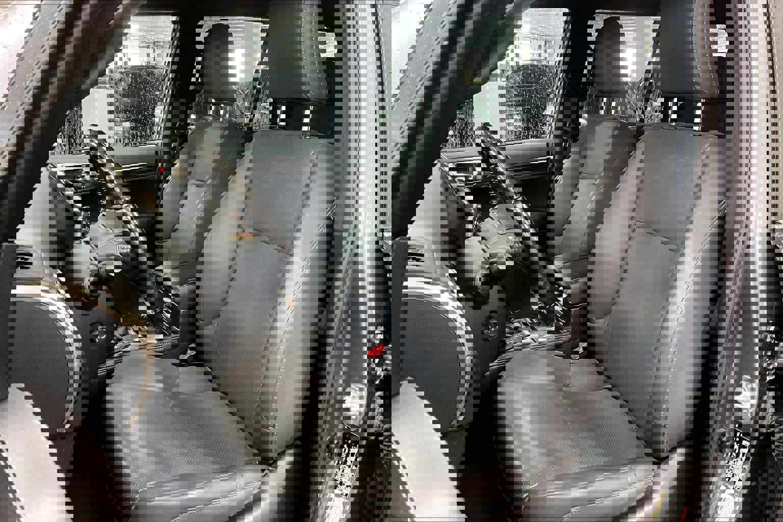 Used 2021 Lexus GX 460 Premium w/ Accessory Package image 8