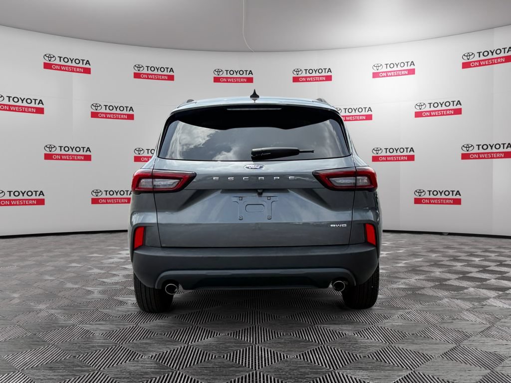 Used 2025 Ford Escape ST-Line AWD/4WD image 6