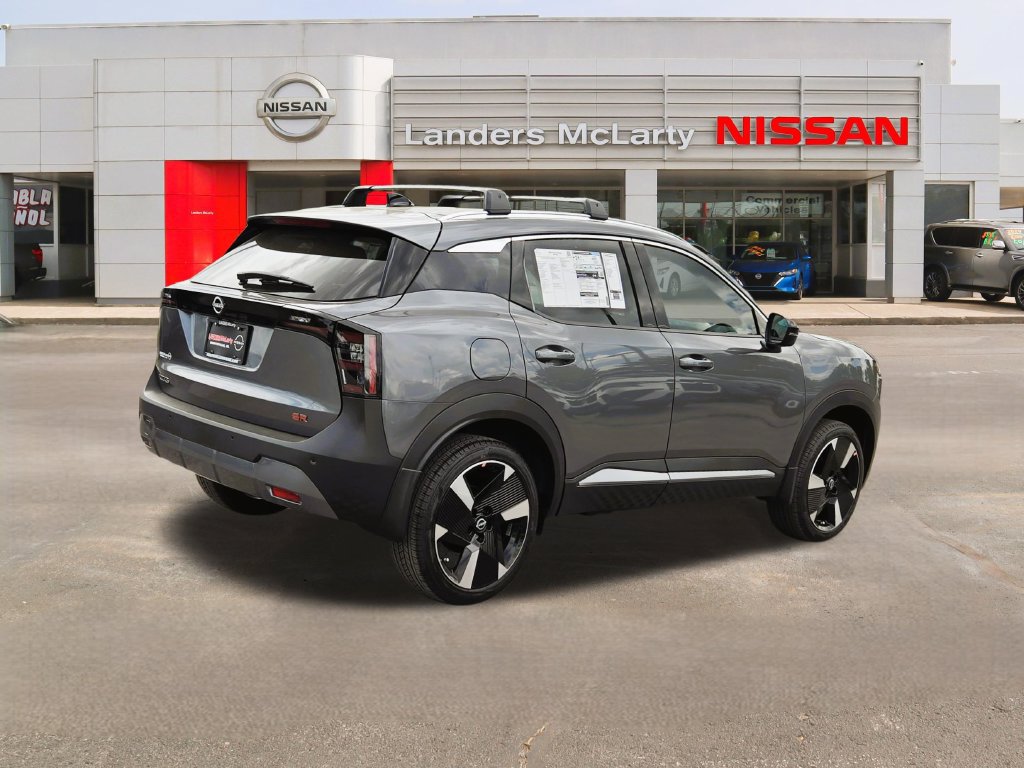 New 2026 Nissan Kicks SR w/ Cold Weather Package FWD image 3