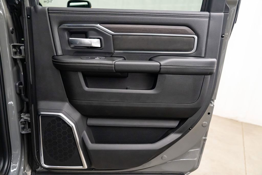 New 2026 RAM 2500 Laramie w/ Night Edition image 31