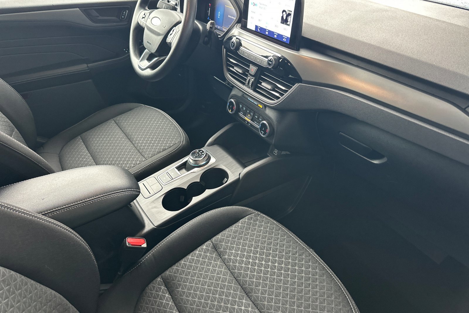 Used 2025 Ford Escape Active image 16