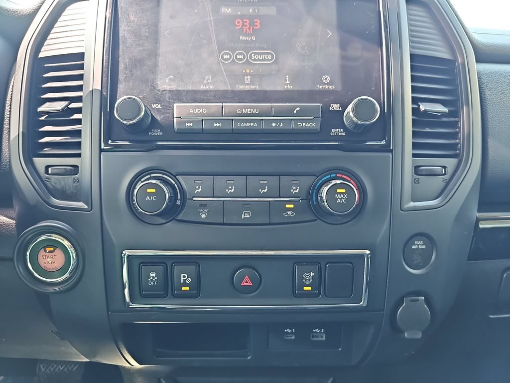 Used 2022 Nissan Titan SV RWD image 23