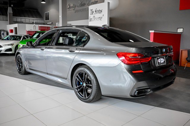 Used 2019 BMW 750i xDrive w/ M Sport Package AWD/4WD image 7