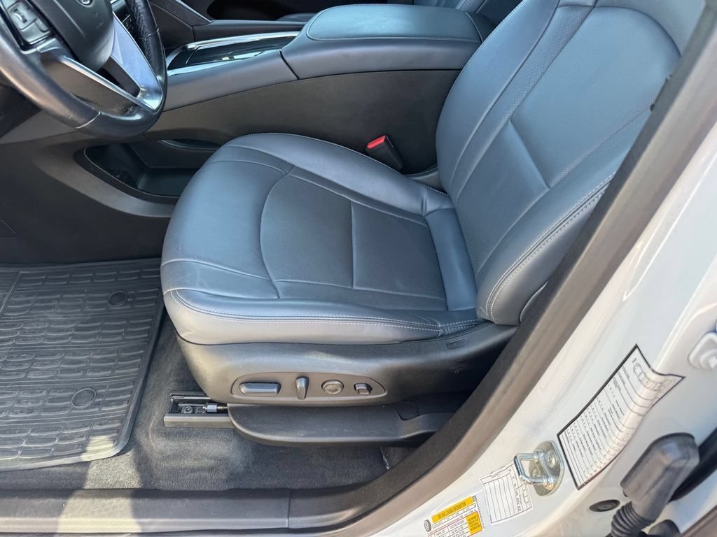 Used 2024 Buick Enclave Premium FWD image 8