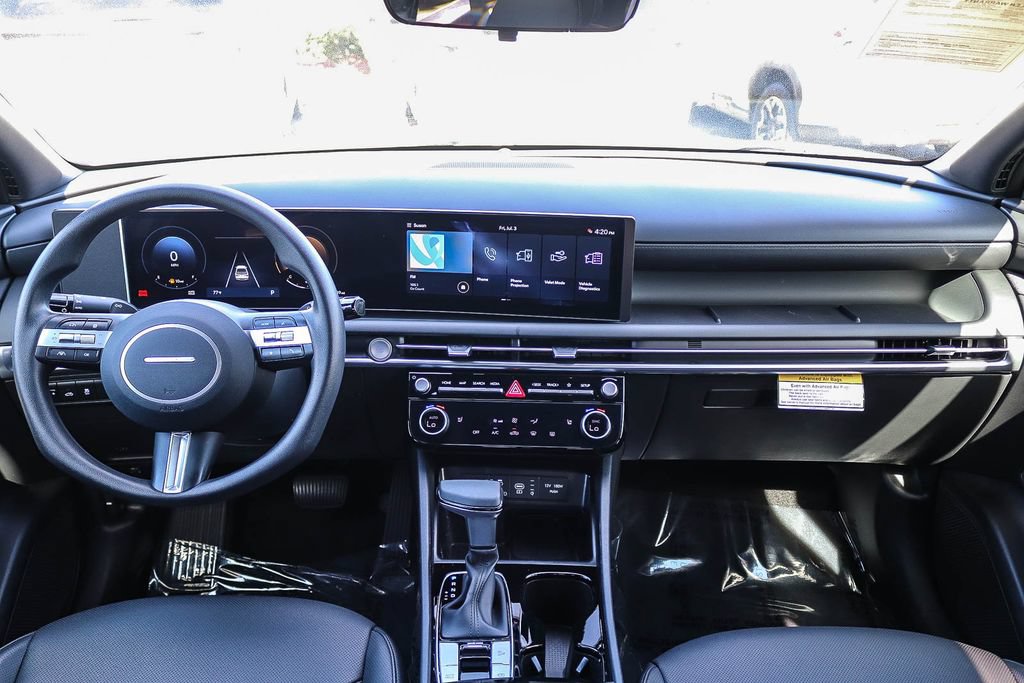 Used 2025 Hyundai Santa Cruz SEL FWD image 13