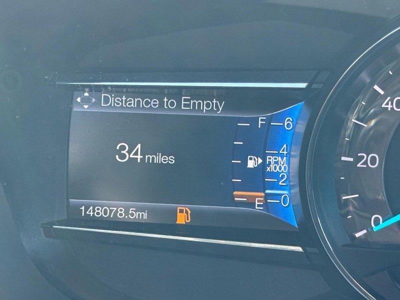 Used 2016 Ford Explorer XLT w/ Equipment Group 202A AWD/4WD image 23