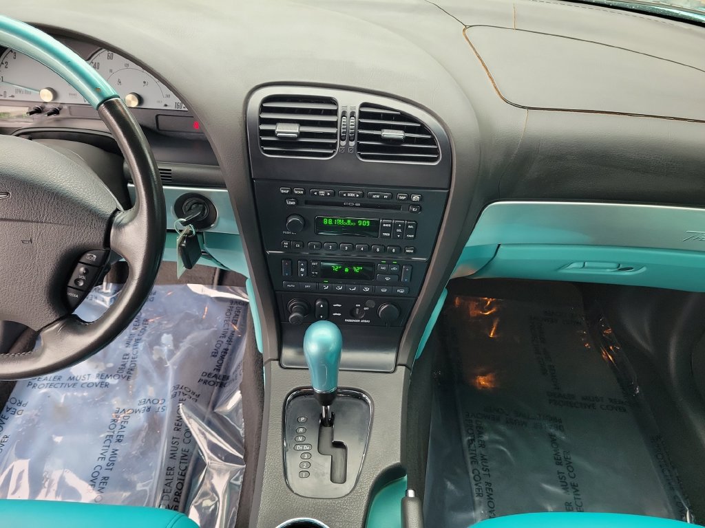 Used 2002 Ford Thunderbird RWD image 18