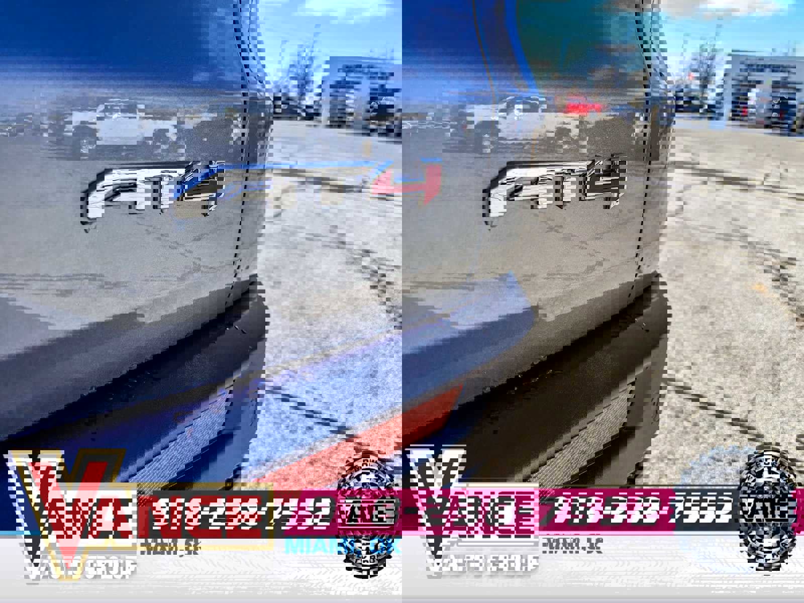 New 2026 GMC Acadia AT4 w/ Luxury Package image 9