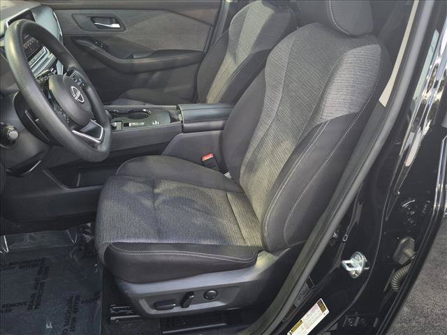 Certified 2023 Nissan Rogue SV FWD image 15