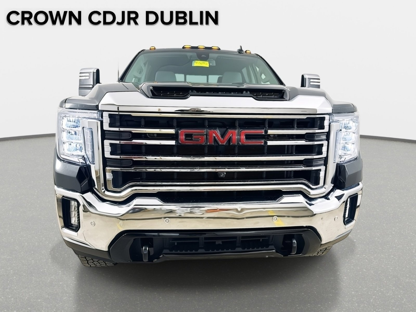 Used 2022 GMC Sierra 3500 SLT w/ SLT Premium Package image 2