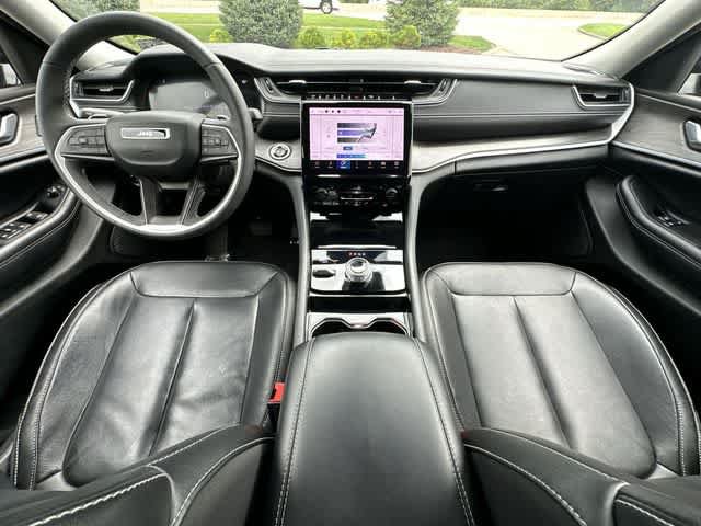 Used 2023 Jeep Grand Cherokee Limited AWD/4WD image 20