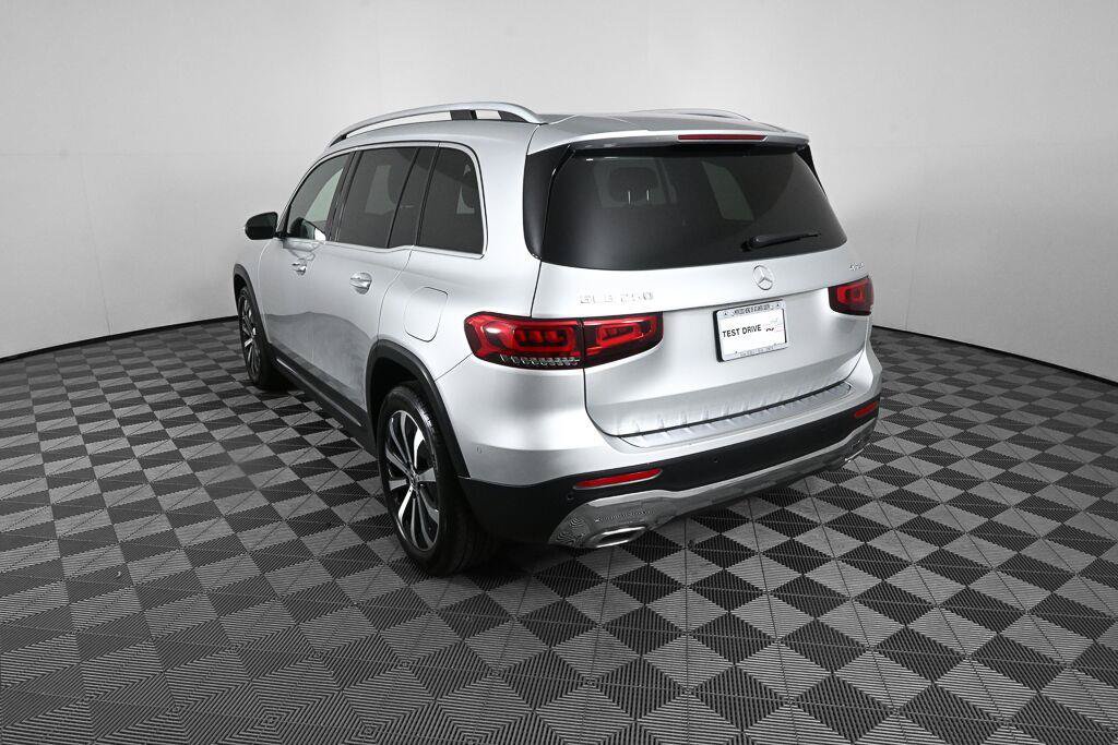 Certified 2023 Mercedes-Benz GLB 250 4MATIC image 3