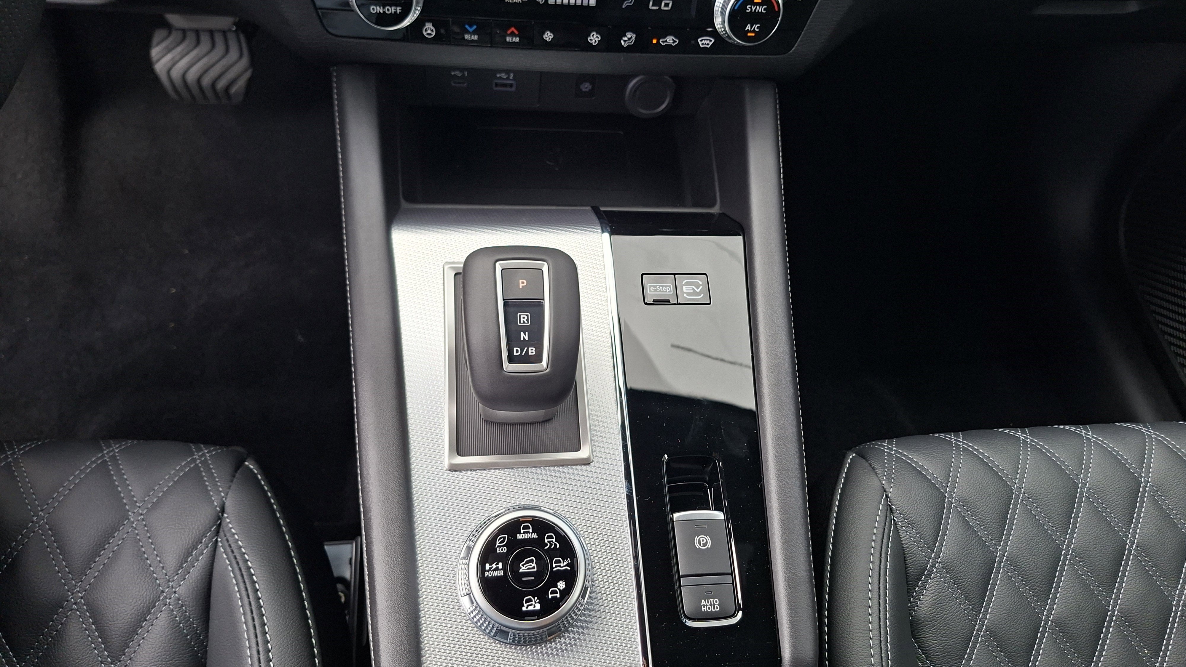 New 2026 Nissan Rogue Platinum AWD/4WD image 11