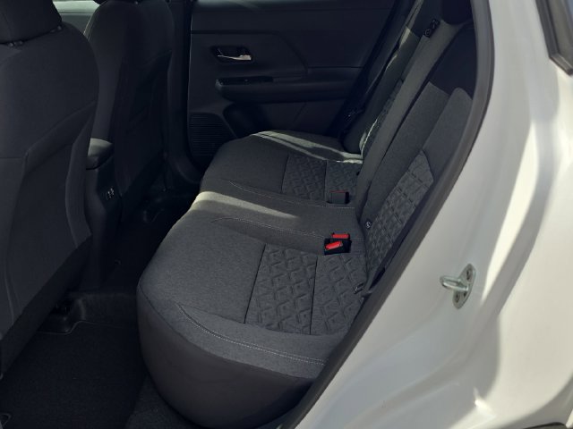 New 2026 Nissan Kicks SV w/ SV Premium Package FWD image 18