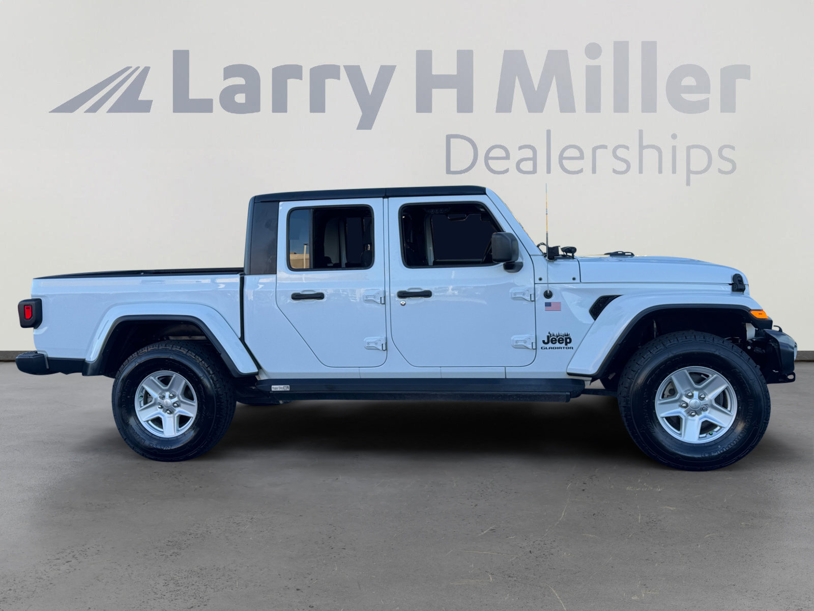 Used 2021 Jeep Gladiator Sport image 6