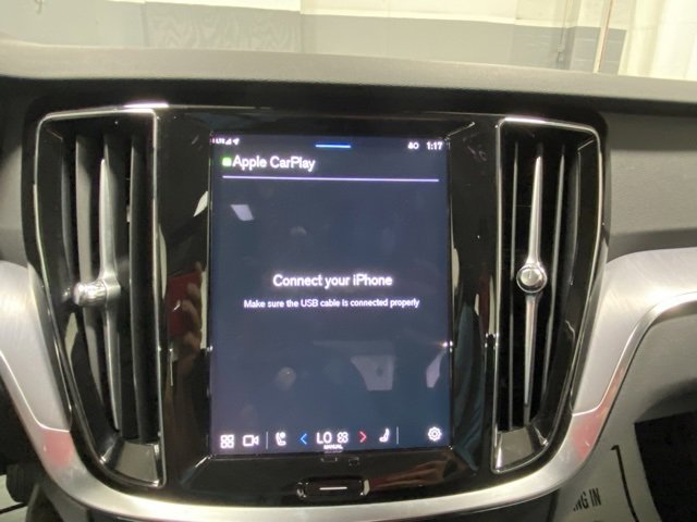 Certified 2025 Volvo S60 B5 Core image 21