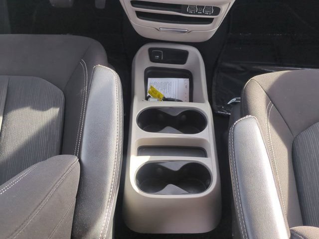 Used 2023 Chrysler Voyager LX FWD image 18