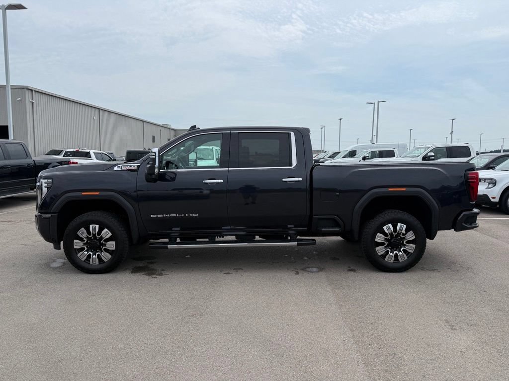 Used 2025 GMC Sierra 2500 Denali AWD/4WD image 22