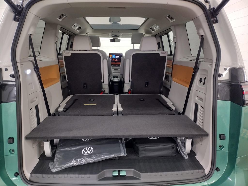 New 2025 Volkswagen ID. Buzz Pro S Plus image 19
