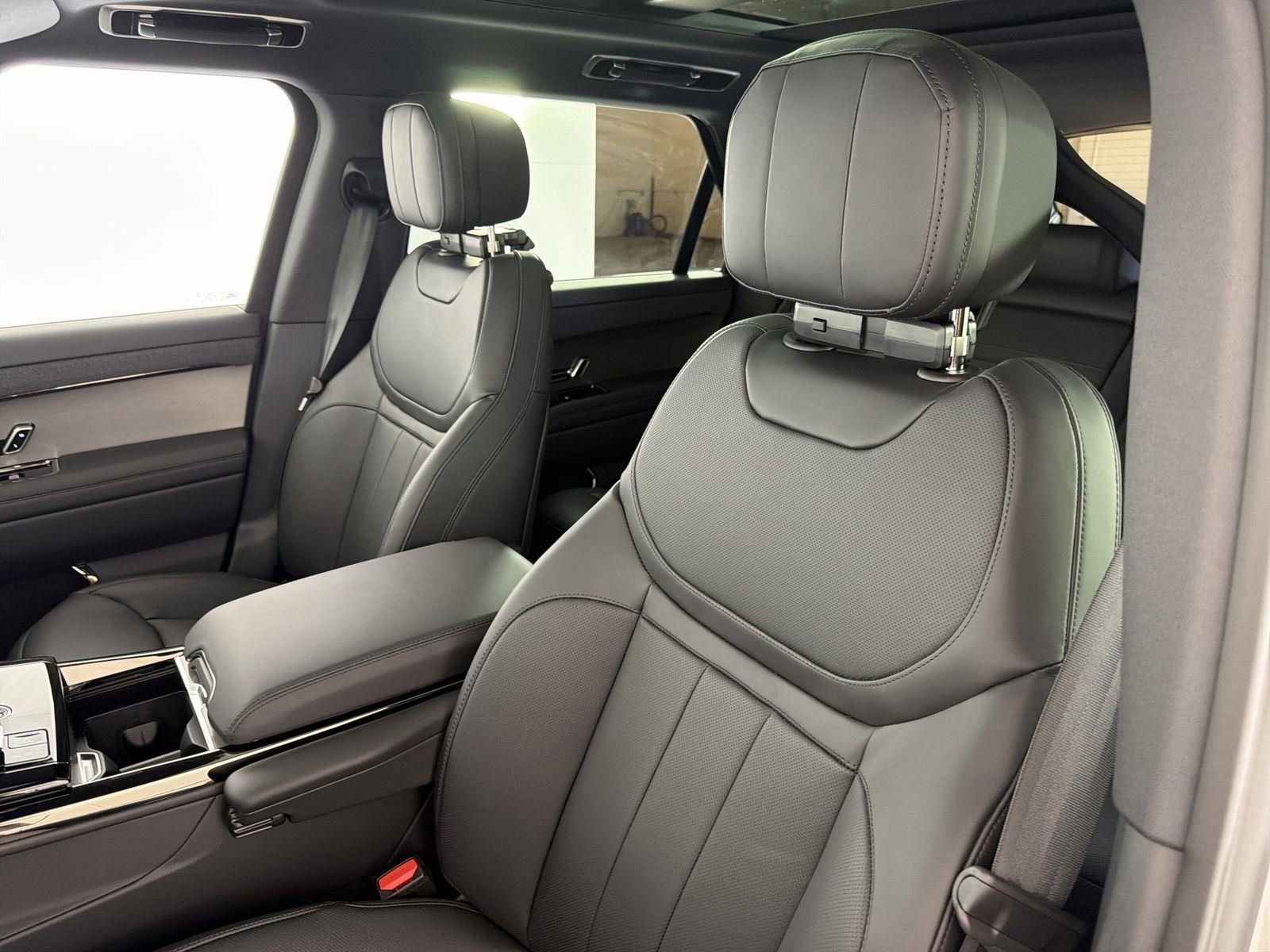 New 2026 Land Rover Range Rover Sport Dynamic SE image 24