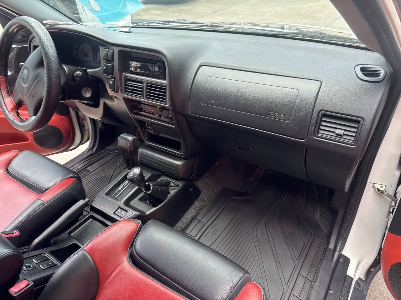 Used 1999 Isuzu VehiCROSS AWD/4WD image 16