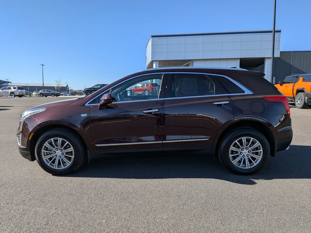 Used 2018 Cadillac XT5 Luxury w/ Driver Awareness Package AWD/4WD image 9