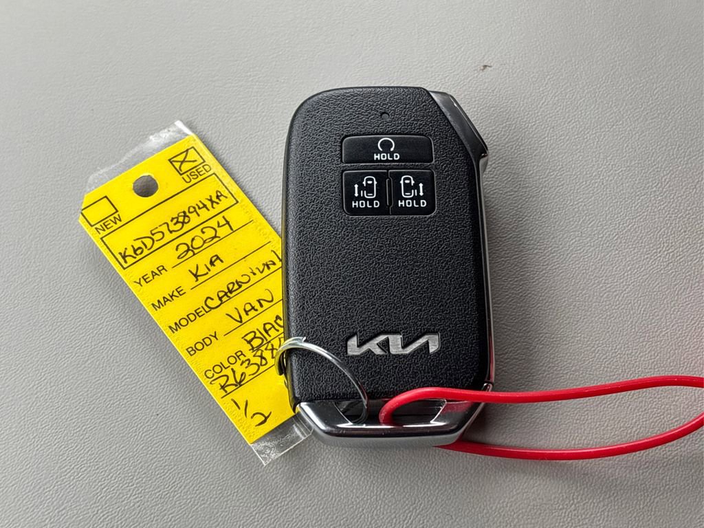 Used 2024 Kia Carnival SX image 40