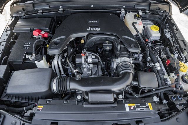 Used 2021 Jeep Wrangler Unlimited Sport image 29