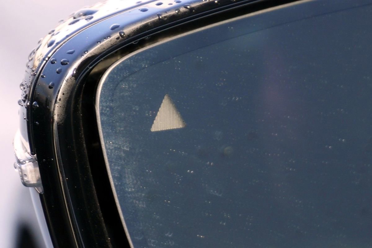 Used 2018 BMW 530e xDrive image 31