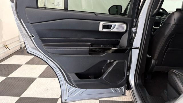 Used 2023 Ford Explorer ST AWD/4WD image 25